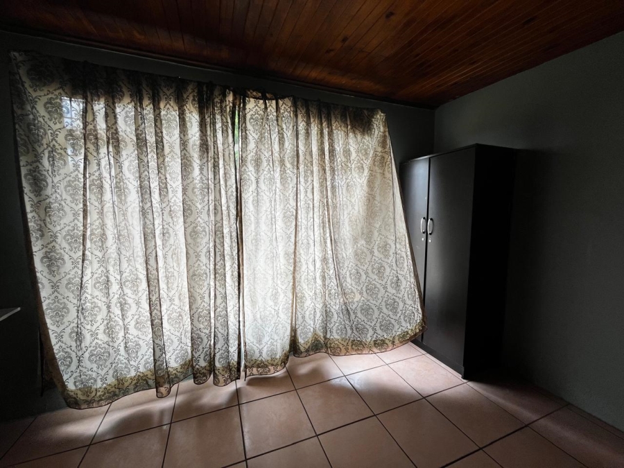 10 Bedroom Property for Sale in Brandwag Free State